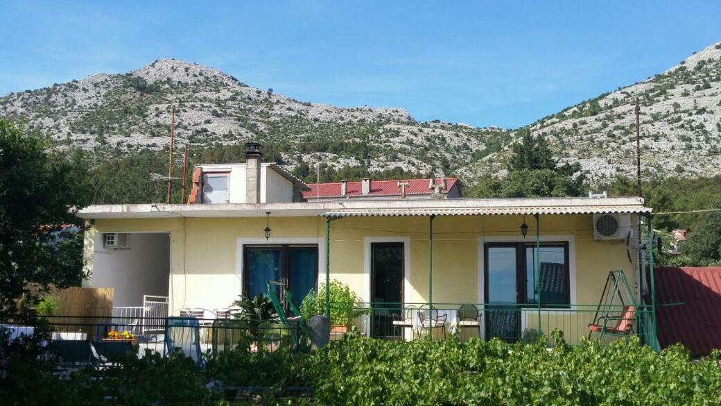 Apartments Viktorija Starigrad Paklenica Buitenkant foto