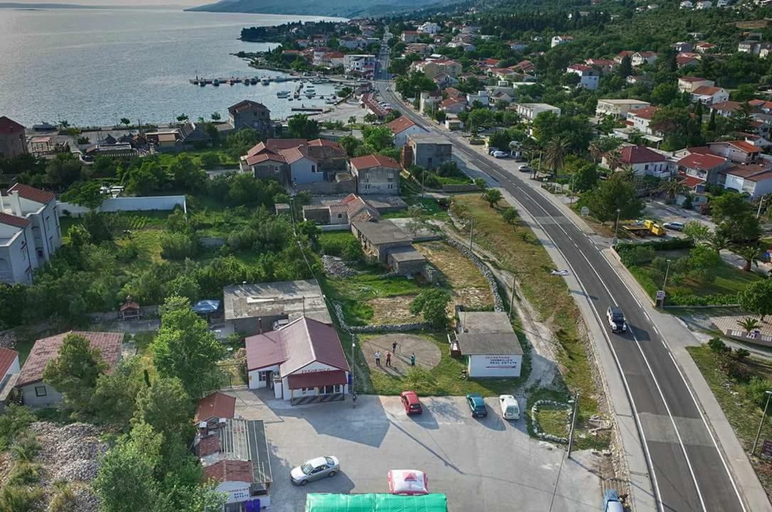 Apartments Viktorija Starigrad Paklenica Buitenkant foto